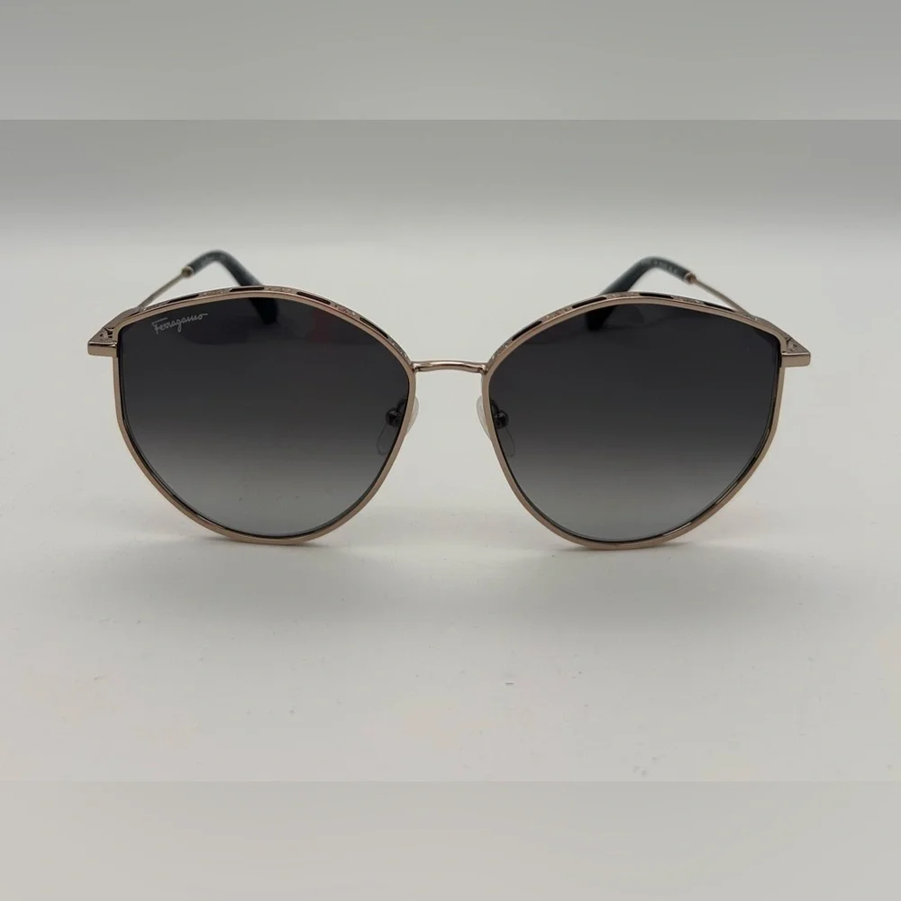 Salvatore Ferragamo Women Sunglasses Silver/ Grey Full Rim Frame SF264S 785 New